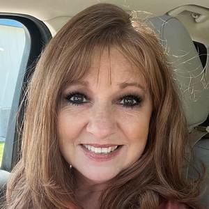 Meet your Posher, Debra